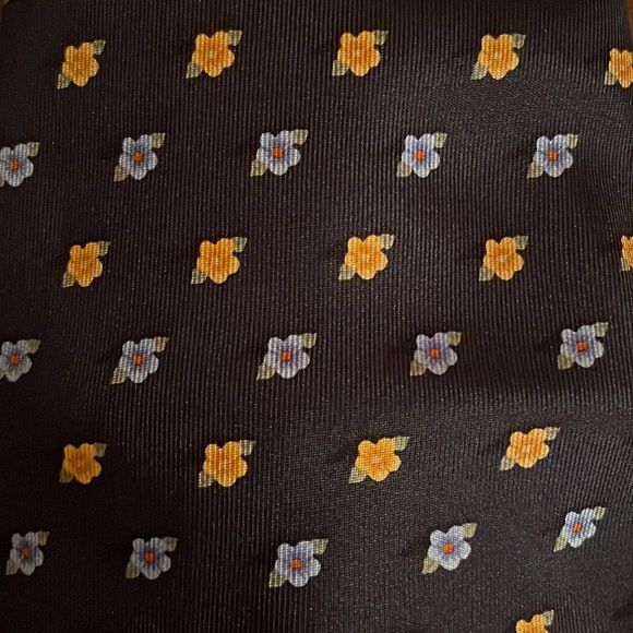 Beautiful Nautica Ties! - Picture 2 of 4